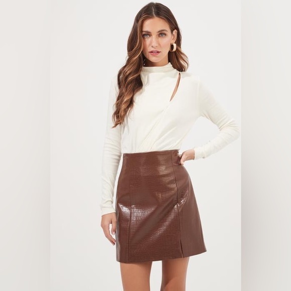 NWT ASTR Audrey Faux Leather Croc Skirt in Brown - Picture 3 of 12